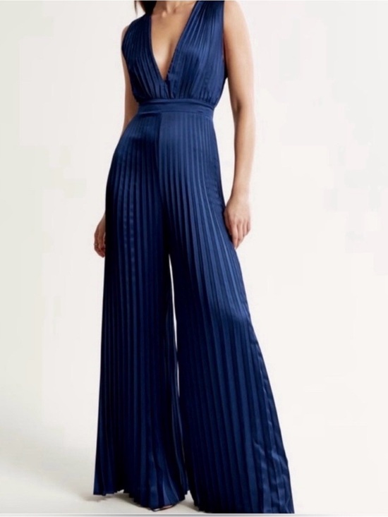 Abercrombie & Fitch Pants - Abercrombie & Fitch Navy Pleated V-Neck Wide-Leg Jumpsuit